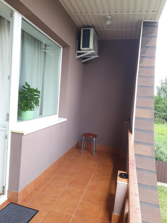 Uyut Hotell Tjernihiv Exteriör bild