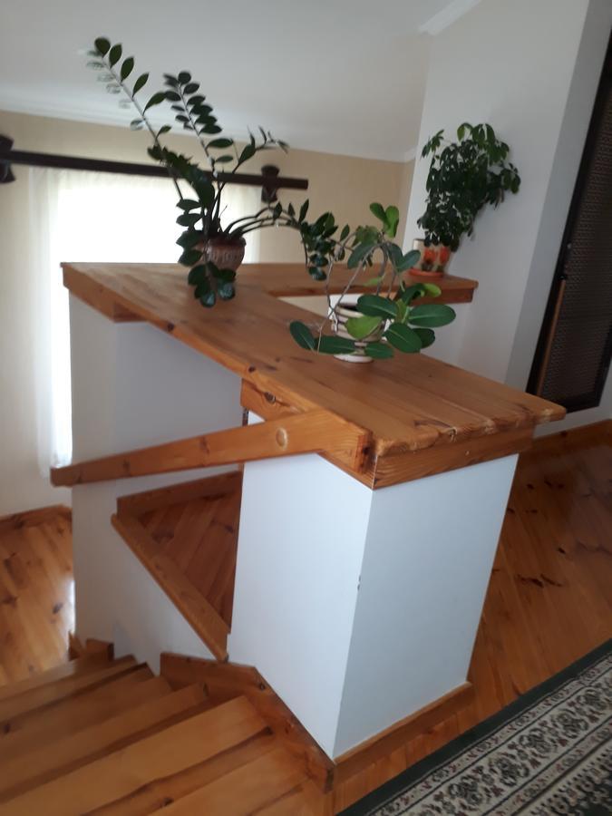Uyut Hotell Tjernihiv Exteriör bild